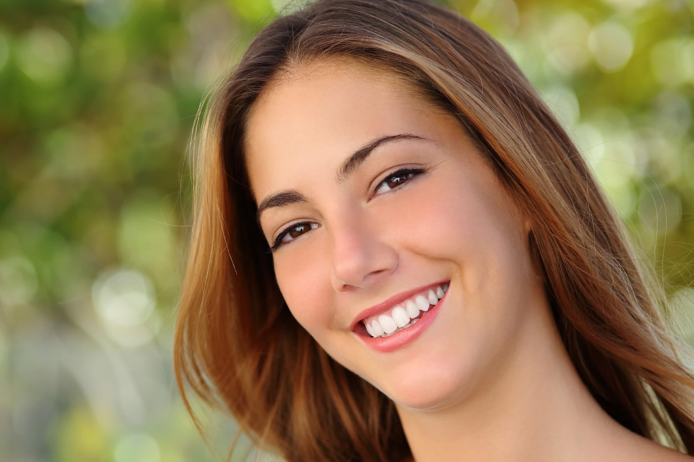 Young adult woman smiling